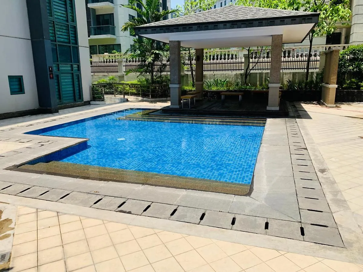 Two Palm Tree Villas Condominium - Studio 8Th Fl With Balcony - Across Terminal 3 Airport Pasay 0*,